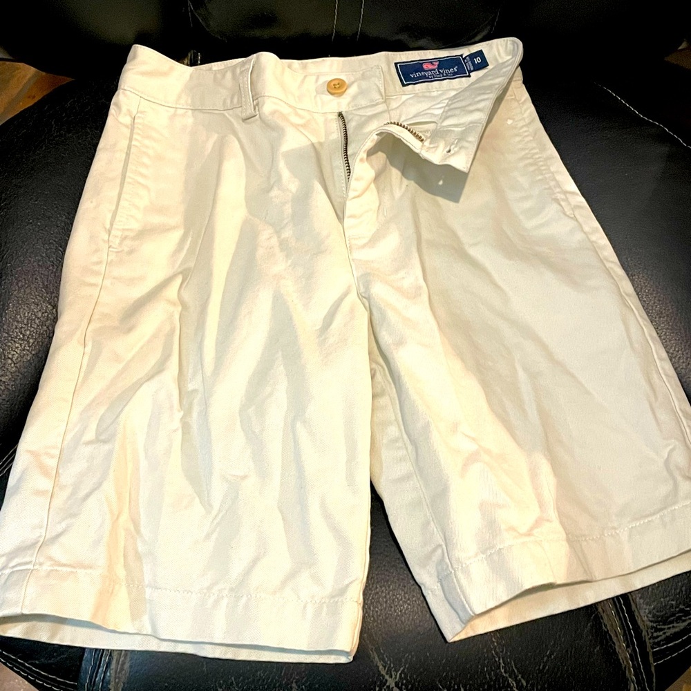 Boys Size 12 Vineyard Vines khaki shorts